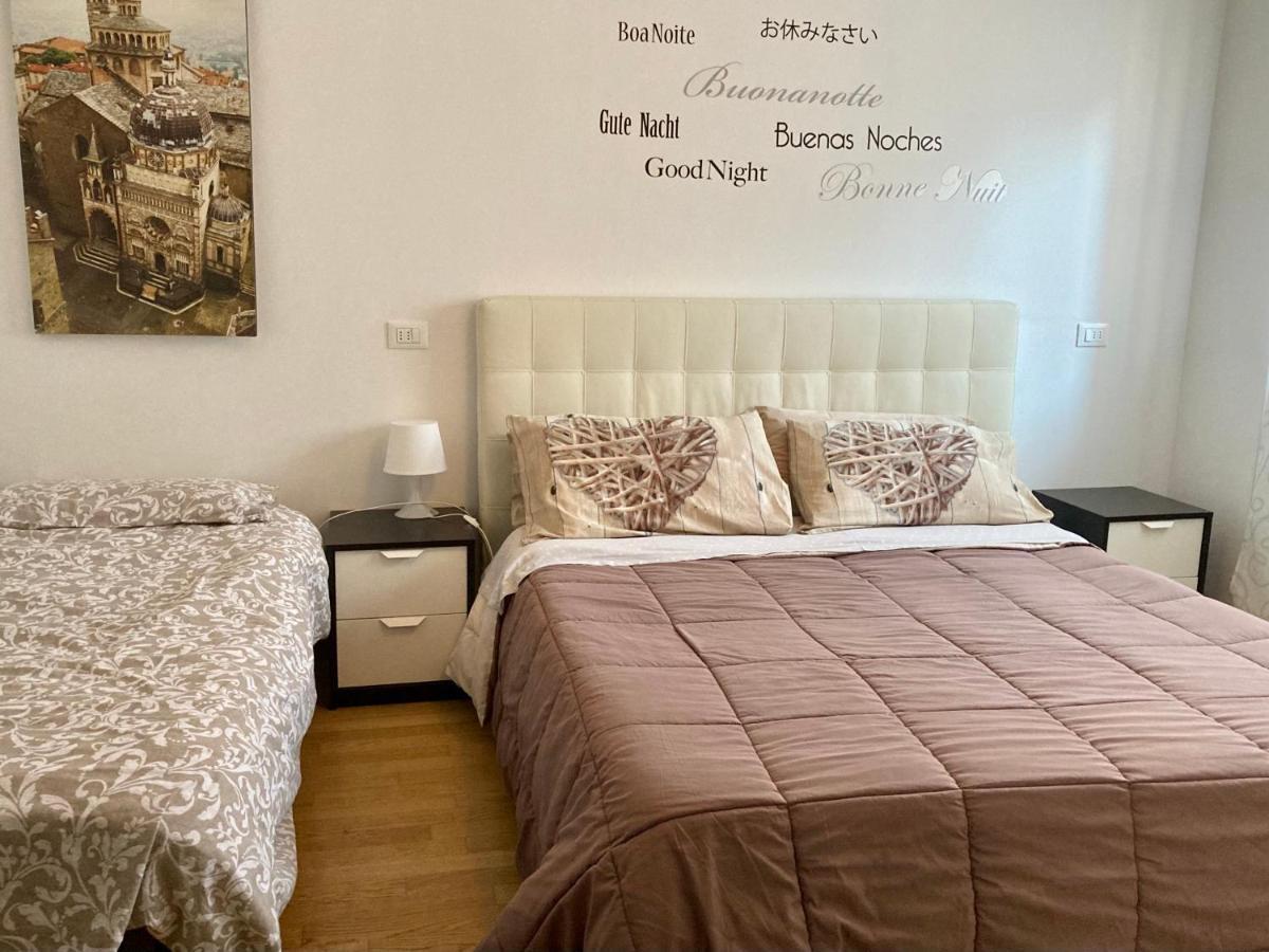 The Little House In Bergamo Apartment Luaran gambar