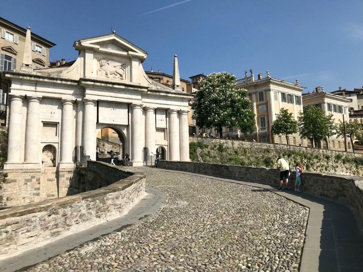 The Little House In Bergamo Apartment Luaran gambar